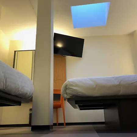 Easyhotel Maastricht City Centre-2