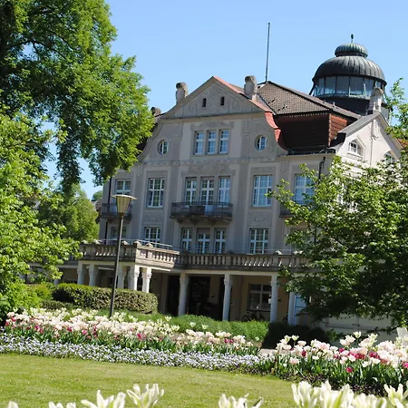 Hotel Badehof-2