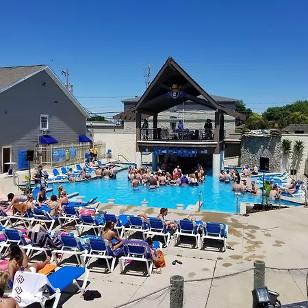 Grand Islander Hotel-3