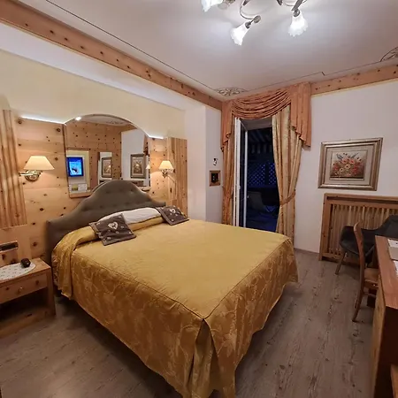 Alexander Hotel Alpine Wellness Dolomites-3