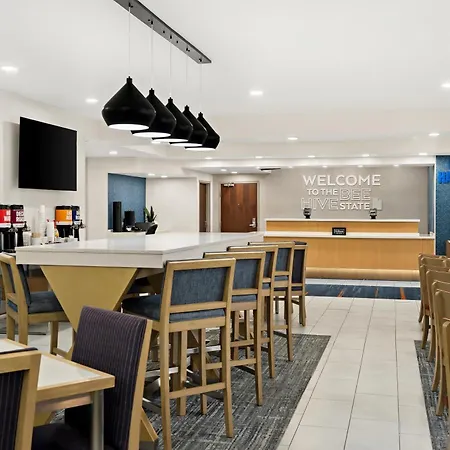 Hampton Inn Provo-3
