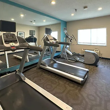 Country Inn & Suites By Radisson, Bismarck-Mandan-3