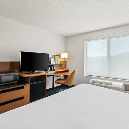 Comfort Inn & Suites Berea-2