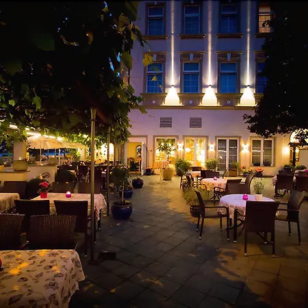 Hotel Zwei Mohren-3
