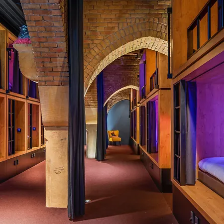 BUNK Hotel Amsterdam-2