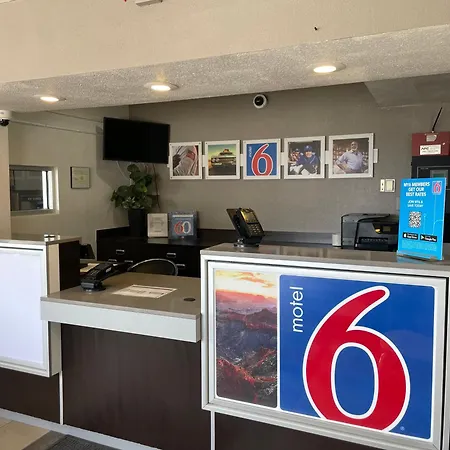 Motel 6 Cheyenne, Wy-3