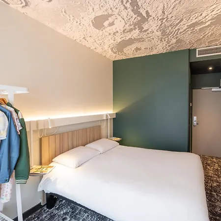 Ibis Lyon Centre Perrache-3