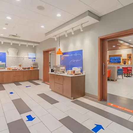 Holiday Inn Express & Suites - Marion By Ihg-3