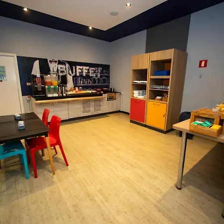 Ibis Budget Divinopolis-3
