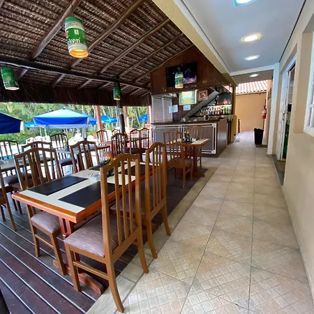 Flat estudio 110 Amarilis Riviera de São Lourenço, 03 piscina climatizada, serviço de hotelaria, limpesa e troca de toalhas diária, carregador veiculo elétrico e servico de praia finais de semana WiFi 500-3