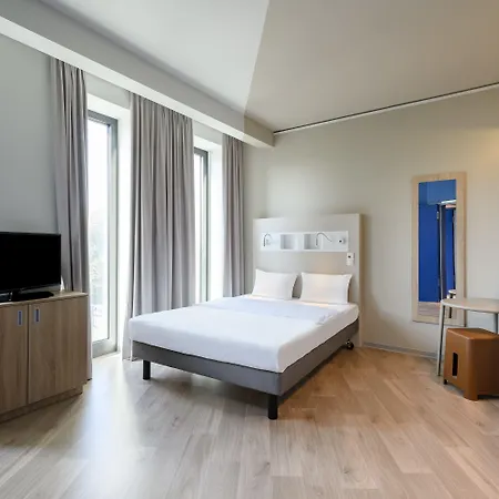 Ibis Budget Bremen City Center-2