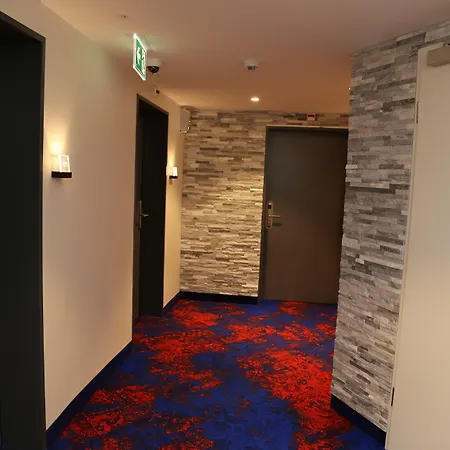 My Home Hotel - Free Parking , Ac-3