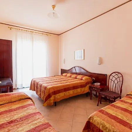 Hotel Villa Delle Rose-2