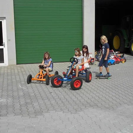 Erlebnishof Reiner - Urlaub auf dem Bauernhof-2