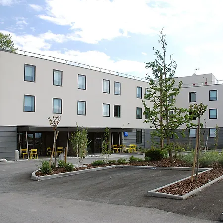Ibis Budget Archamps Porte de Genève-2