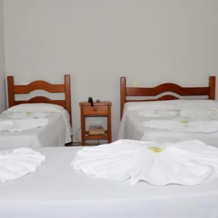 Hotel Carolina 2 - próximo a Universidade de Uberaba uniube - ao Aeroporto Fórum De uberaba - hospital Mario Palmeirio ao Hospital São Marcos e hospital Regional-3