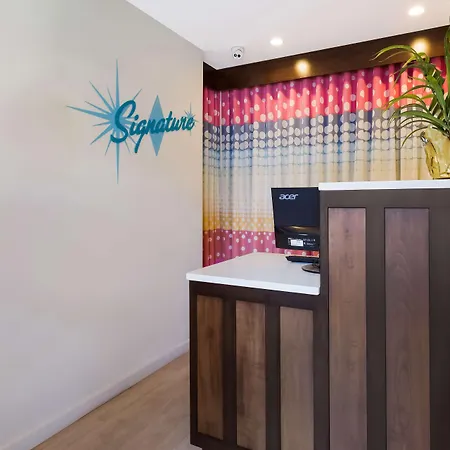 Signature Inn Oakland-3