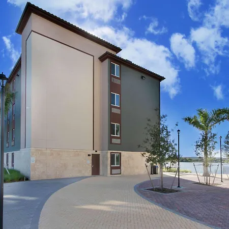 Woodspring Suites Miramar-3