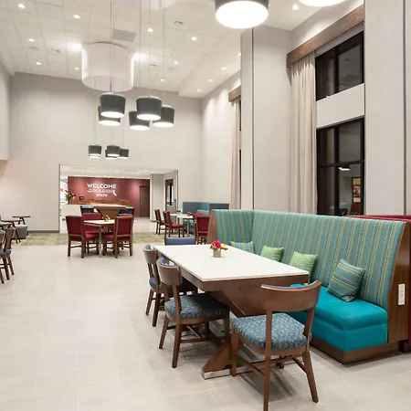 Hampton Inn & Suites Watsonville-2