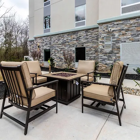 Hampton Inn Locust Grove-2