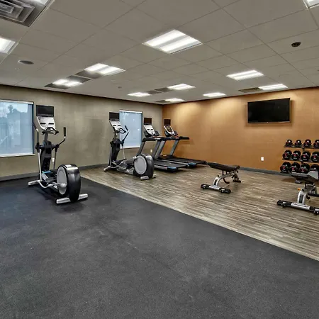 Hampton Inn Fresno Airport-2