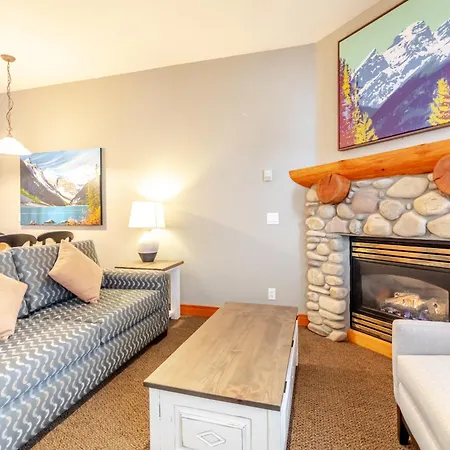 Lizard Creek Lodge-2