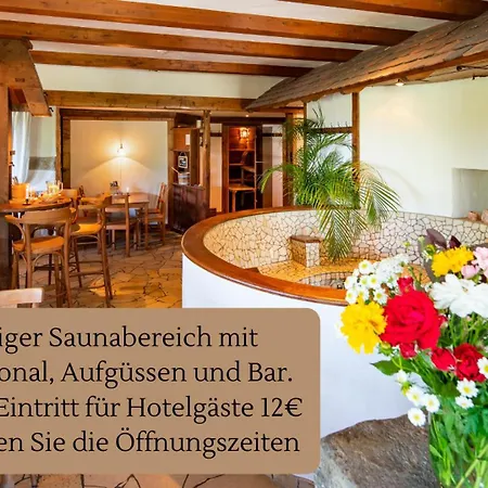 Landhotel Gut Wildberg mit Badeteich und großem Garten-2