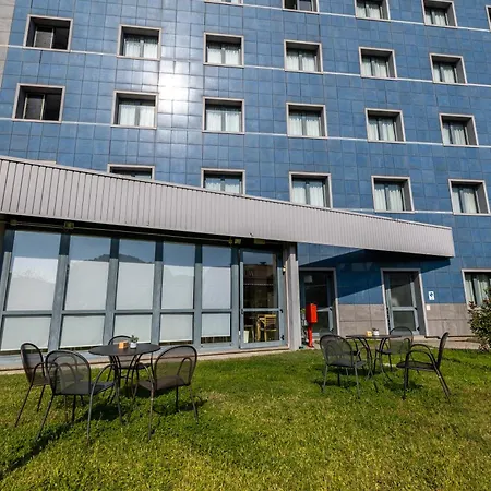 Best Western Palace Inn Hotel-2