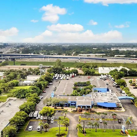 Rodeway Inn & Suites Fort Lauderdale Airport & Cruise Port-2