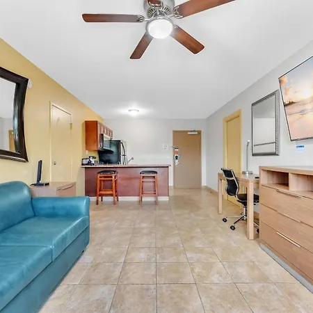 Rodeway Inn & Suites Fort Lauderdale Airport & Cruise Port-3