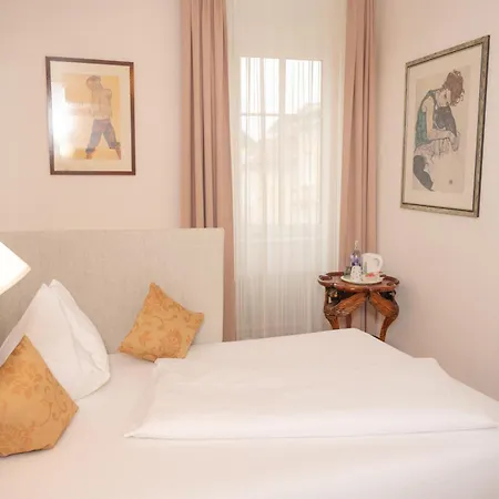 Boutique Hotel Goldenes Lamm Villach-3