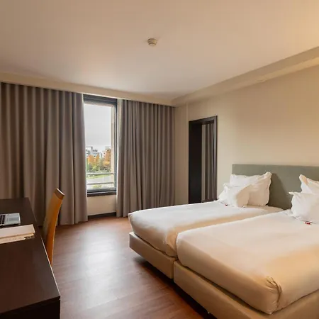 Hotel Premium Porto Maia-3