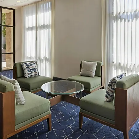 Courtyard By Marriott Sacramento Midtown-3