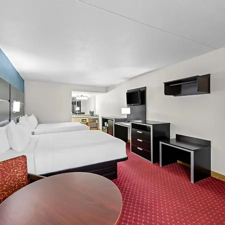 Clarion Inn Branson-3