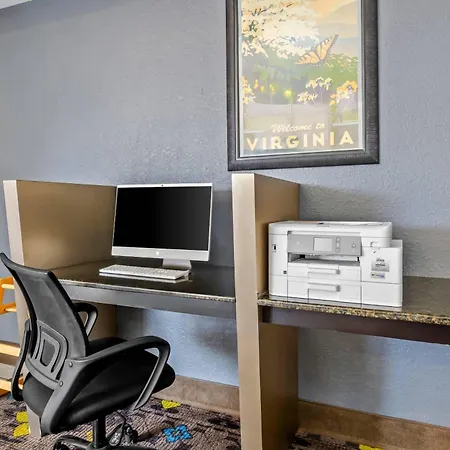 Quality Inn Hillsville-3