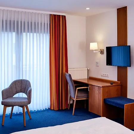 Hotel Am Steinberg-3