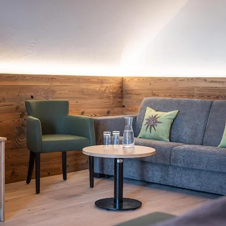 Alpin Lifestyle Hotel Loewen & Strauss-3