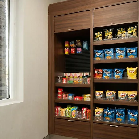 Fairfield Inn & Suites By Marriott Newark Liberty International Airport-3
