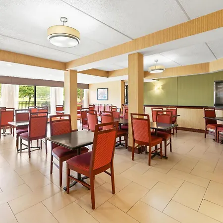 Comfort Inn Lehigh Valley West-3