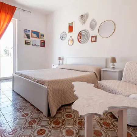 In Riva al Mare B&B-3