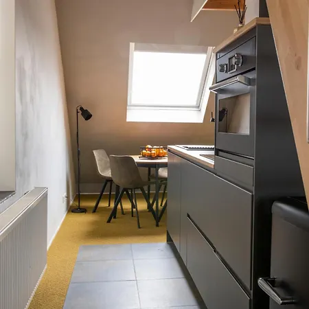 B&B Reveille-2