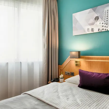 Leonardo Hotel Düsseldorf City Center-3