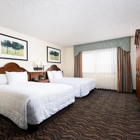 Mcm Elegante Suites Abilene-3