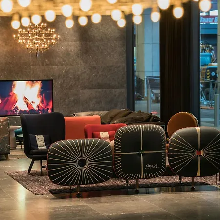 Motel One Berlin-Alexanderplatz-2