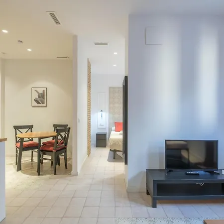 Modern Apartment Close To City Centre-3