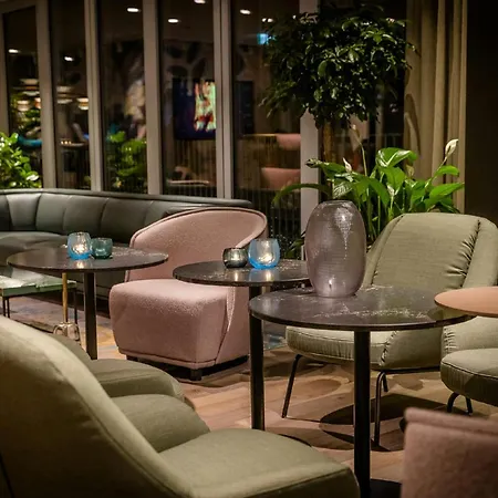 Motel One Rotterdam-3
