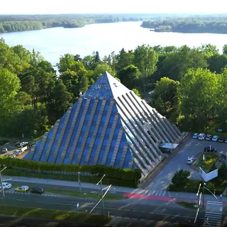 Piramida Park Hotel & Wellness-3