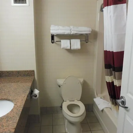 Red Roof Inn & Suites Galloway-3