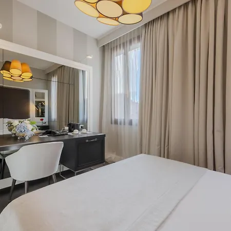 Hotel Grande Italia-3