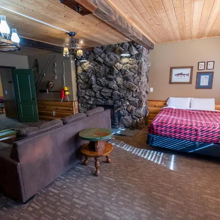 Shaver Lake Village Hotel-2